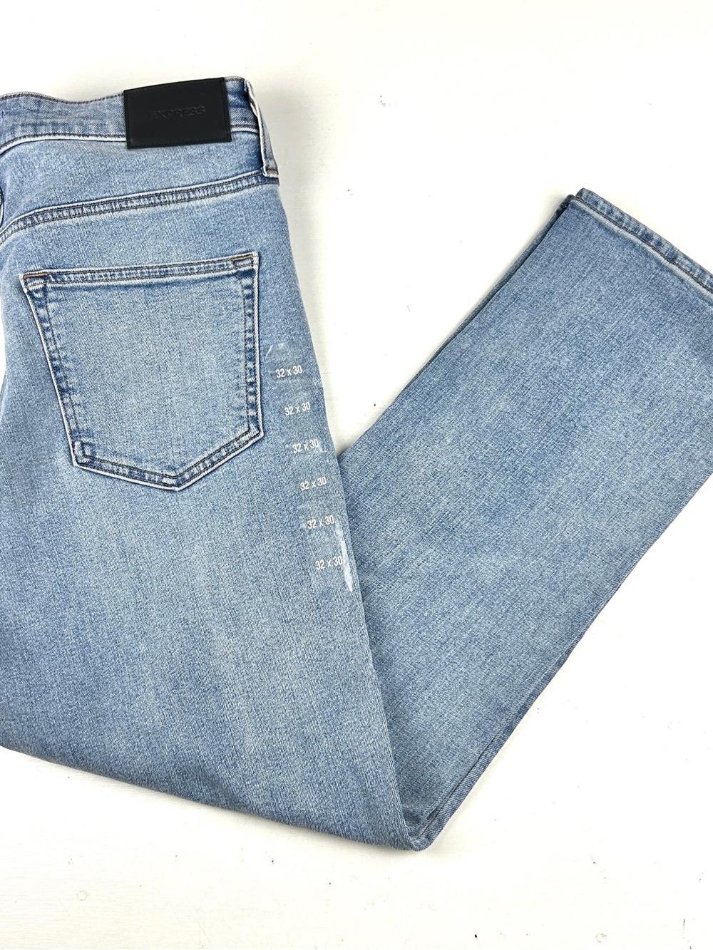 Express Denim Blue Jeans Men’s Straight Stretch Size 32x30 MSRP $88 NWT